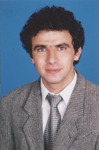 Dr. Azizi Şakir